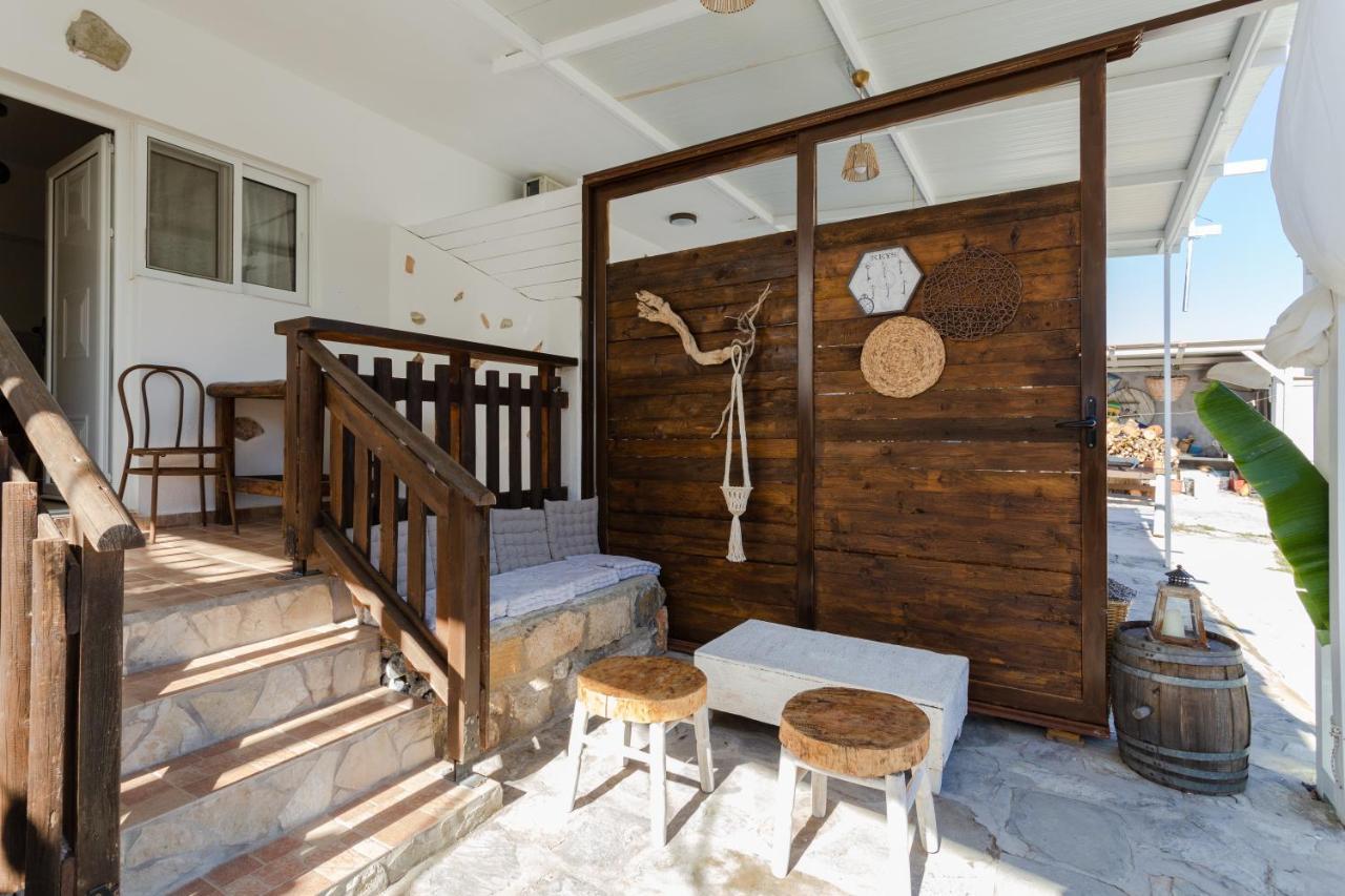 Christos Studios And Family Apartments Stegna Extérieur photo