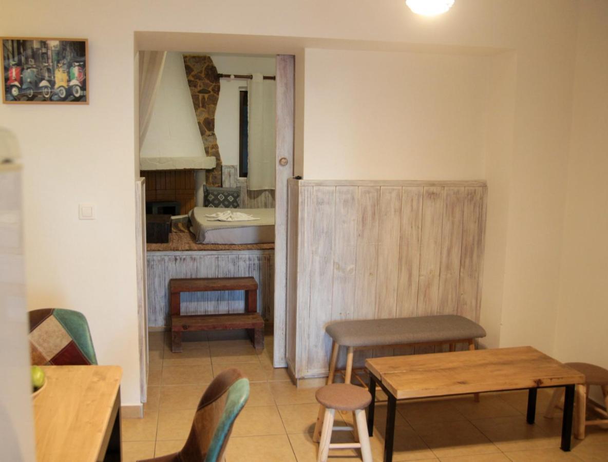 Christos Studios And Family Apartments Stegna Extérieur photo