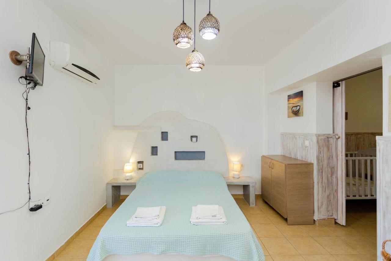 Christos Studios And Family Apartments Stegna Extérieur photo