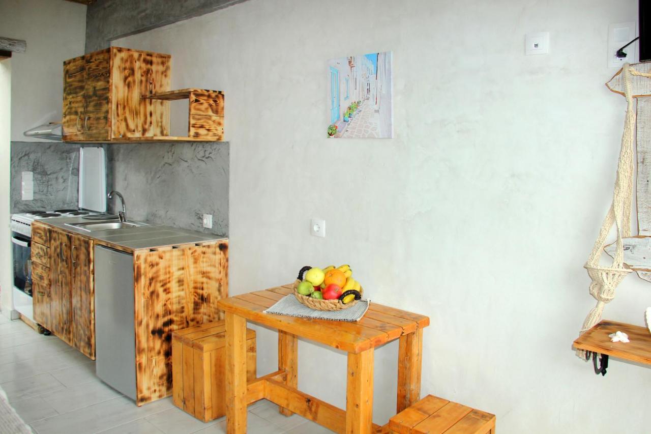 Christos Studios And Family Apartments Stegna Extérieur photo